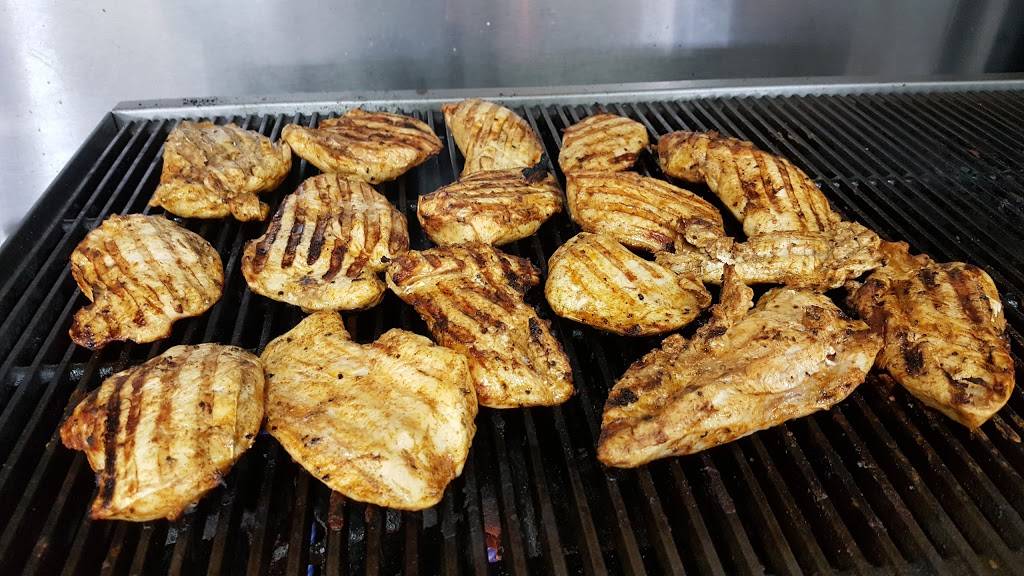 Avenue Grill Plus | restaurant | 8900 McGraw Ave, Detroit, MI 48210, USA | 3134062274 OR +1 313-406-2274