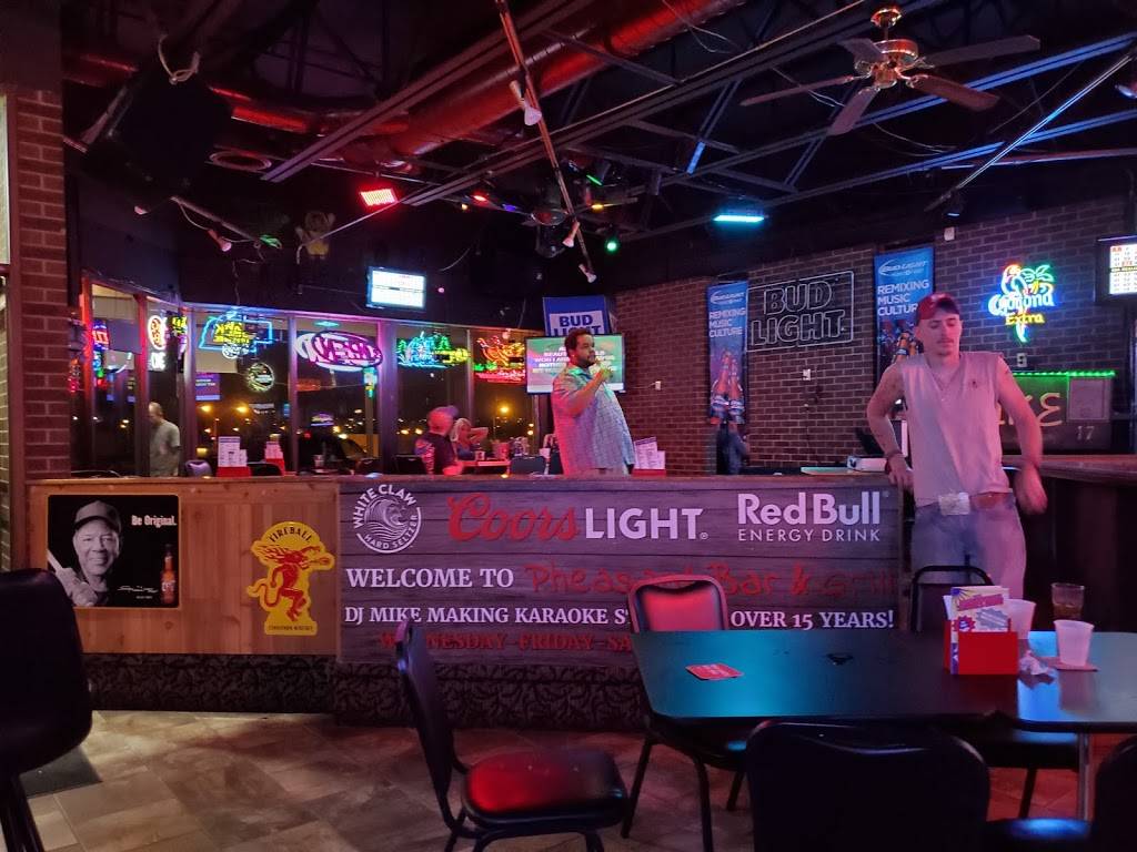 Pheasant Bar and Grill | night club | 13909 S Plaza, Omaha, NE 68137, USA | 4028953311 OR +1 402-895-3311
