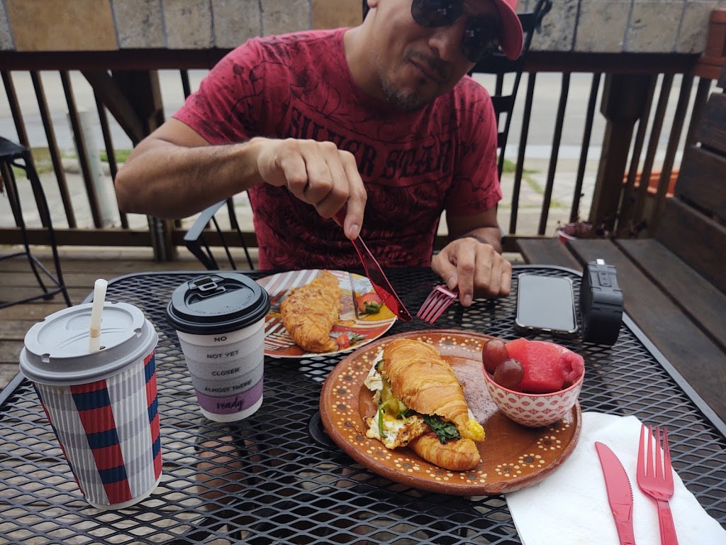 Kaffeine Coffee Cafe | cafe | 5225 Almeda Rd, Houston, TX 77004, USA | 8007569060 OR +1 800-756-9060