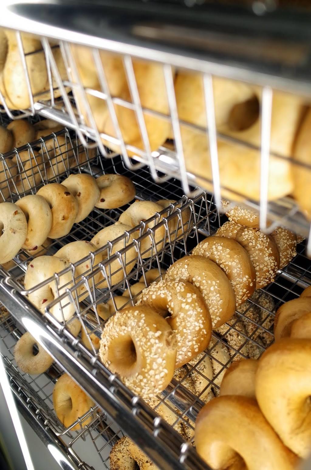 Azura Grill & Cafe | restaurant | 198 3rd Ave, Jasper, IN 47546, USA | 8126342211 OR +1 812-634-2211