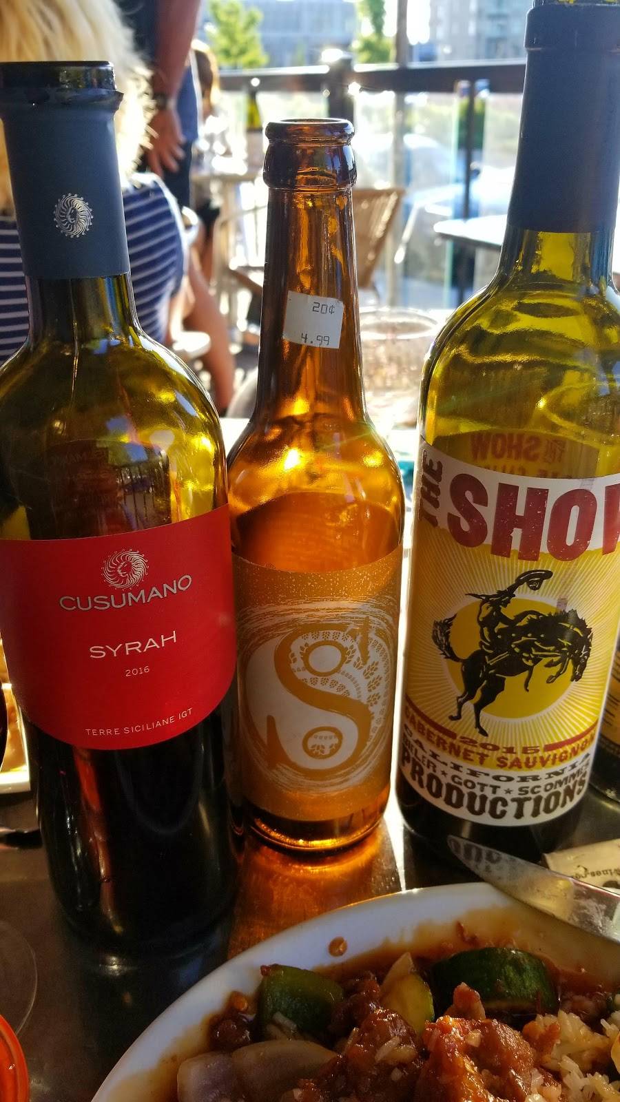 Lotus Restaurant | restaurant | 149 Rue Victoria, Salaberry-de-Valleyfield, QC J6T 1A5, Canada | 4503774114 OR +1 450-377-4114