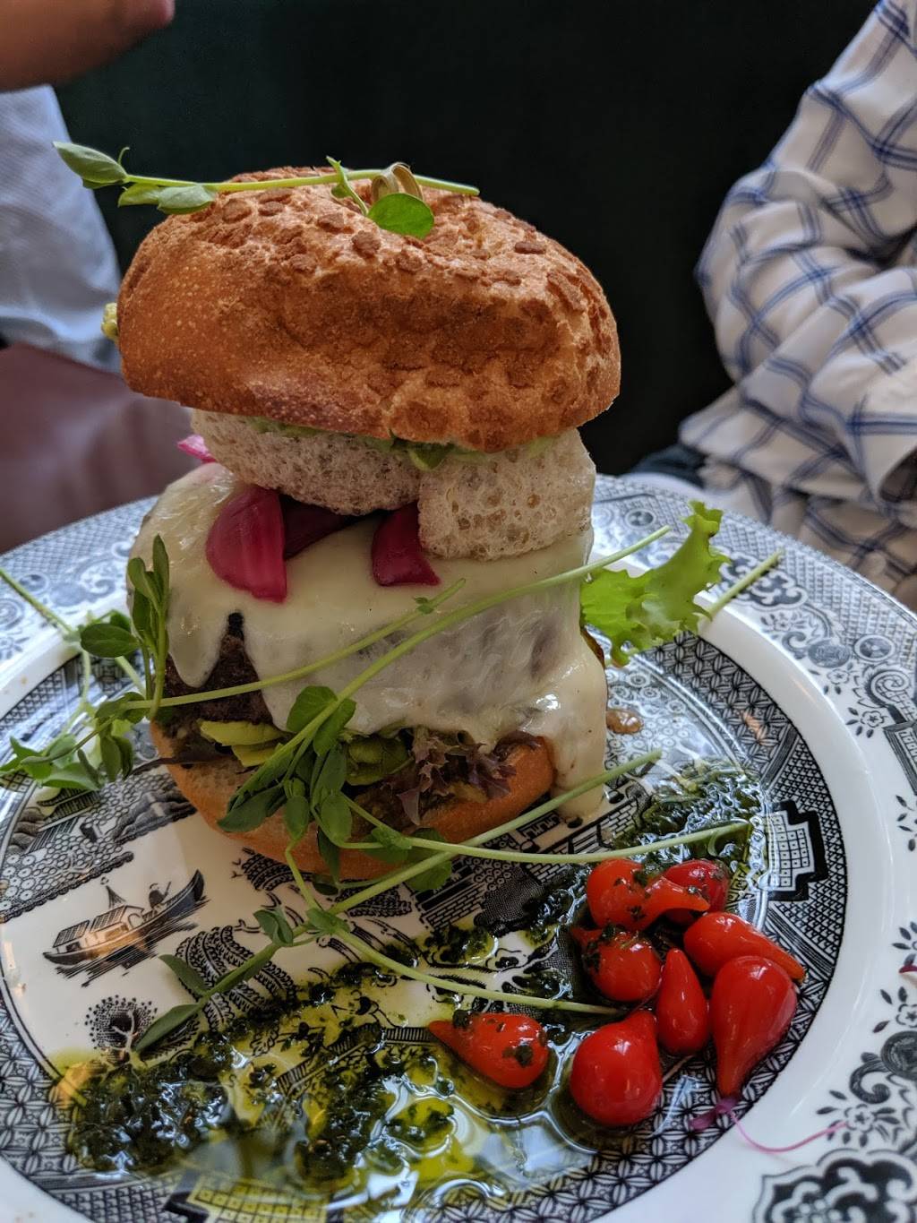 Branch | restaurant | 1535 Madison Rd, Walnut Hills, OH 45206, USA | 5132212702 OR +1 513-221-2702