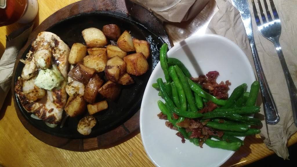 Applebees Grill + Bar | restaurant | 5110 E Bay Dr, Clearwater, FL 33764, USA | 7275396388 OR +1 727-539-6388