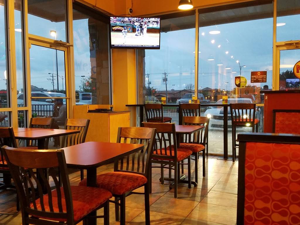 Moes Southwest Grill | restaurant | 7141 Youree Dr, Shreveport, LA 71105, USA | 3187974202 OR +1 318-797-4202