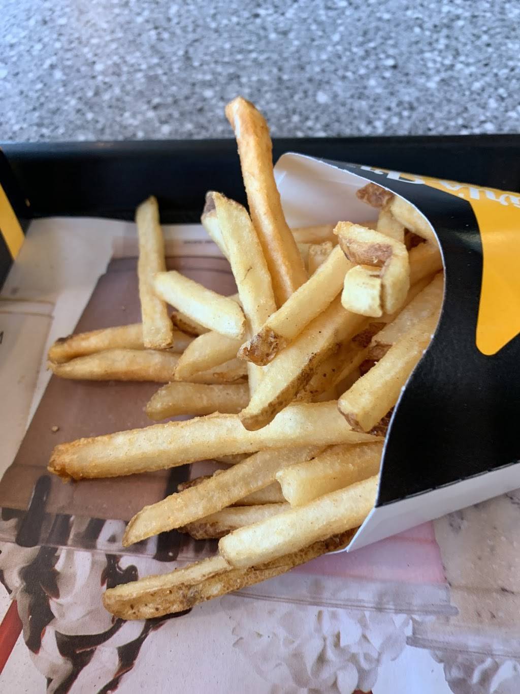 Carls Jr. | restaurant | 1400 Foothill Blvd, La Verne, CA 91750, USA | 9095962814 OR +1 909-596-2814