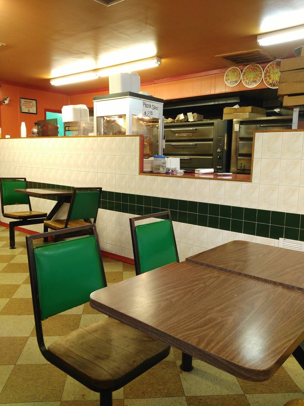 Naples Pizza | restaurant | 4601 S Ashland Ave, Chicago, IL 60609, USA | 7733767640 OR +1 773-376-7640