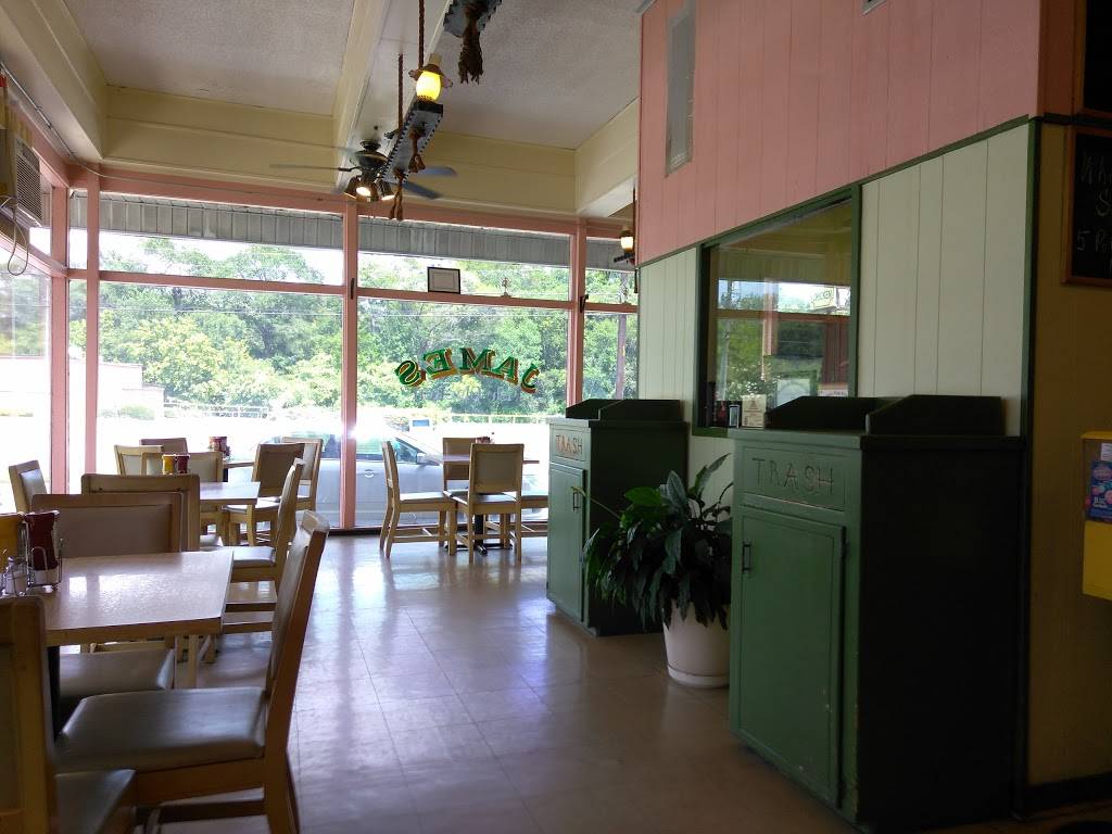 James Fish & Chicken | restaurant | 905 S Wayne St, Milledgeville, GA 31061, USA | 4784538696 OR +1 478-453-8696