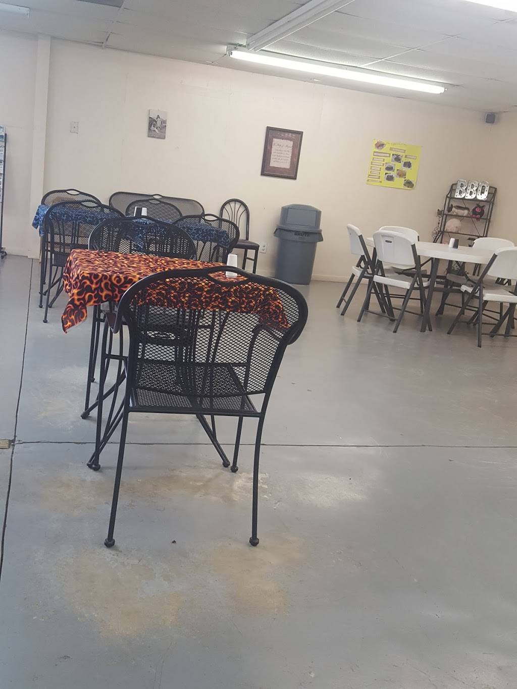 Big Es BBQ | restaurant | 210 Tommy Dodson Rd, Cookeville, TN 38506, USA | 9314982443 OR +1 931-498-2443