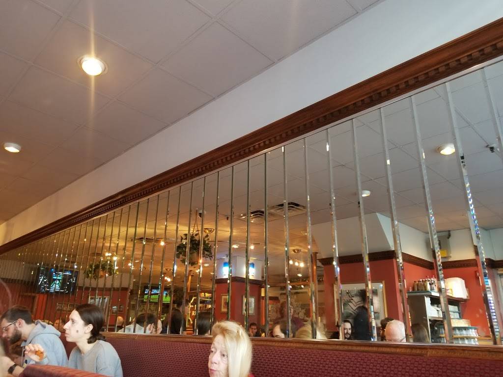 Little Petes | restaurant | 2401 Pennsylvania Ave, Philadelphia, PA 19130, USA | 2152325001 OR +1 215-232-5001