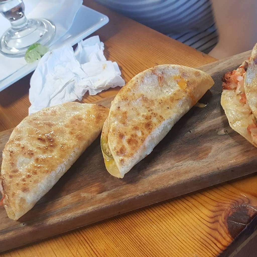 El Bukanas Restaurant | restaurant | 1115 Washington Blvd C, Montebello, CA 90640, USA | 3237258635 OR +1 323-725-8635