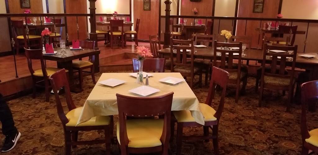 Casa Di Francescas | restaurant | 2022 Seneca St, Buffalo, NY 14210, USA | 7167839595 OR +1 716-783-9595