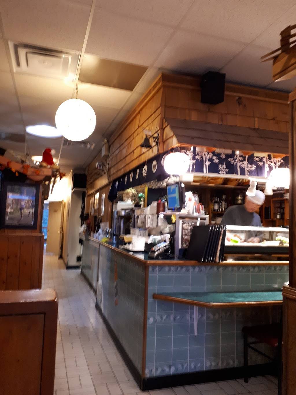 Malado Restaurant | restaurant | 2437 Finch Ave W, North York, ON M9M 2E7, Canada | 4167419728 OR +1 416-741-9728