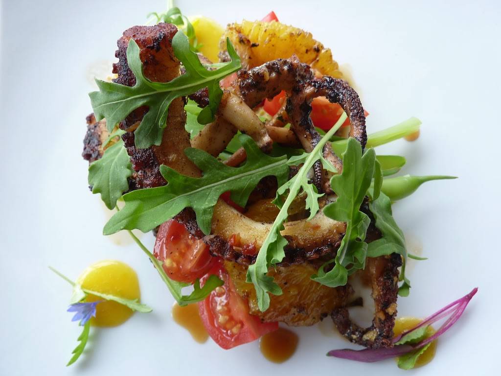 MIA Tapas Indonésiens | restaurant | 350 Rue de Castelnau E, Montréal, QC H2R 1P9, Canada | 5146782308 OR +1 514-678-2308