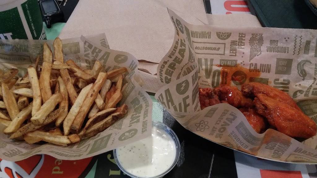 Wingstop | restaurant | 500 W William Cannon Dr Ste 422, Austin, TX 78745, USA | 5124169464 OR +1 512-416-9464