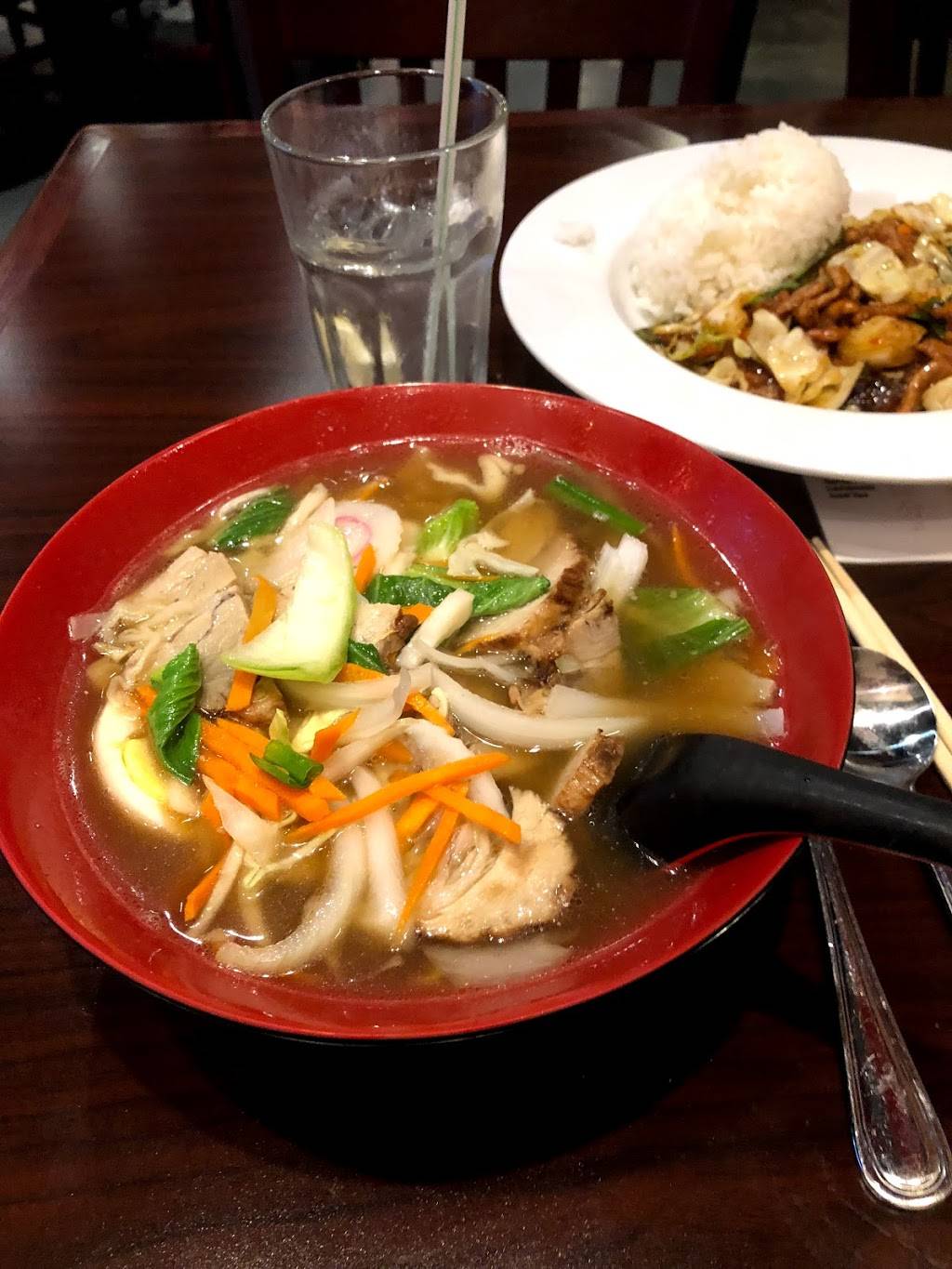Mandarin Noodle House | restaurant | 8769 Northpark Dr, Johnston, IA 50131, USA | 5152513975 OR +1 515-251-3975