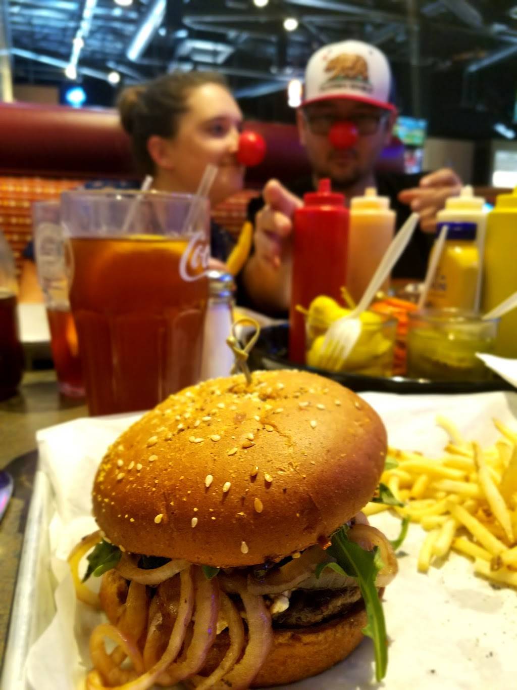 Burgers & Beer | restaurant | 72773 Dinah Shore Dr, Rancho Mirage, CA 92270, USA | 7602024522 OR +1 760-202-4522