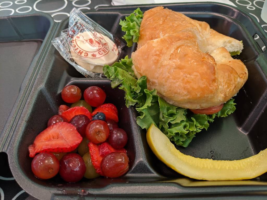 Chicken Salad Chick | restaurant | 412 West Washington Street Suite 4055, East Peoria, IL 61611, USA | 3093163415 OR +1 309-316-3415