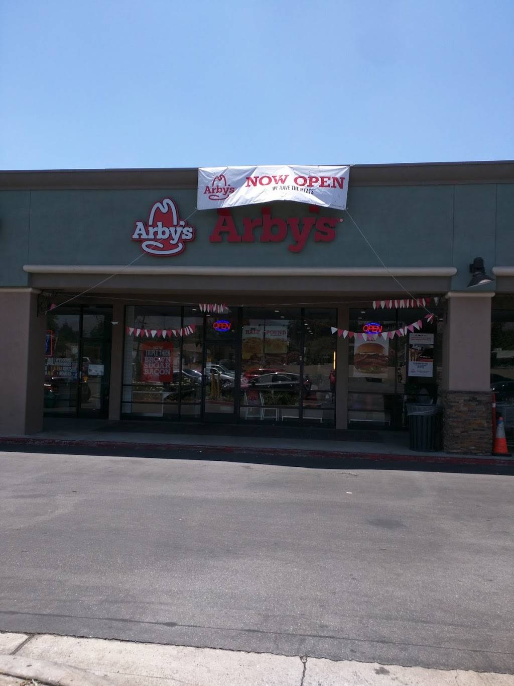 Arbys | restaurant | 12655 Glenoaks Blvd, Sylmar, CA 91342, USA | 8183626000 OR +1 818-362-6000