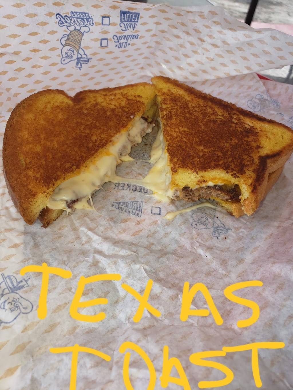 Fosters Freeze | restaurant | 201 S Glenoaks Blvd, Burbank, CA 91502, USA | 8188465906 OR +1 818-846-5906