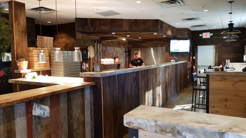 1750 Taphouse | restaurant | 170 NH-101, Bedford, NH 03110, USA | 6034882573 OR +1 603-488-2573