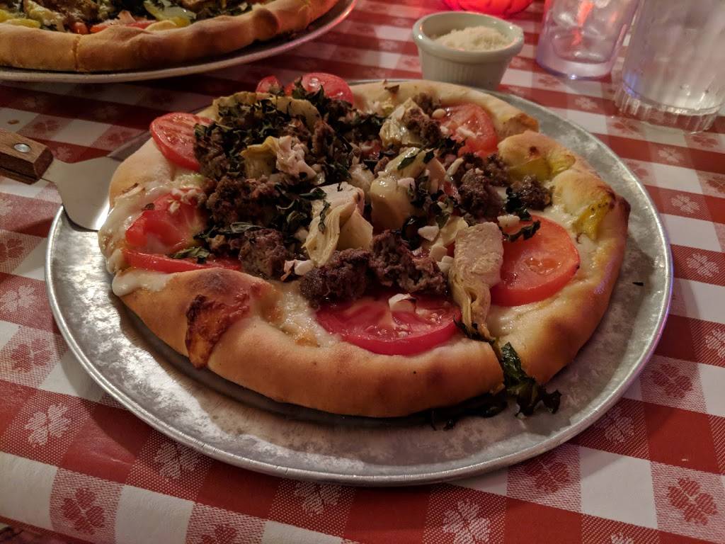 Boccalis Pizza & Pasta | restaurant | 3277 E Ojai Ave, Ojai, CA 93023, USA | 8056466116 OR +1 805-646-6116