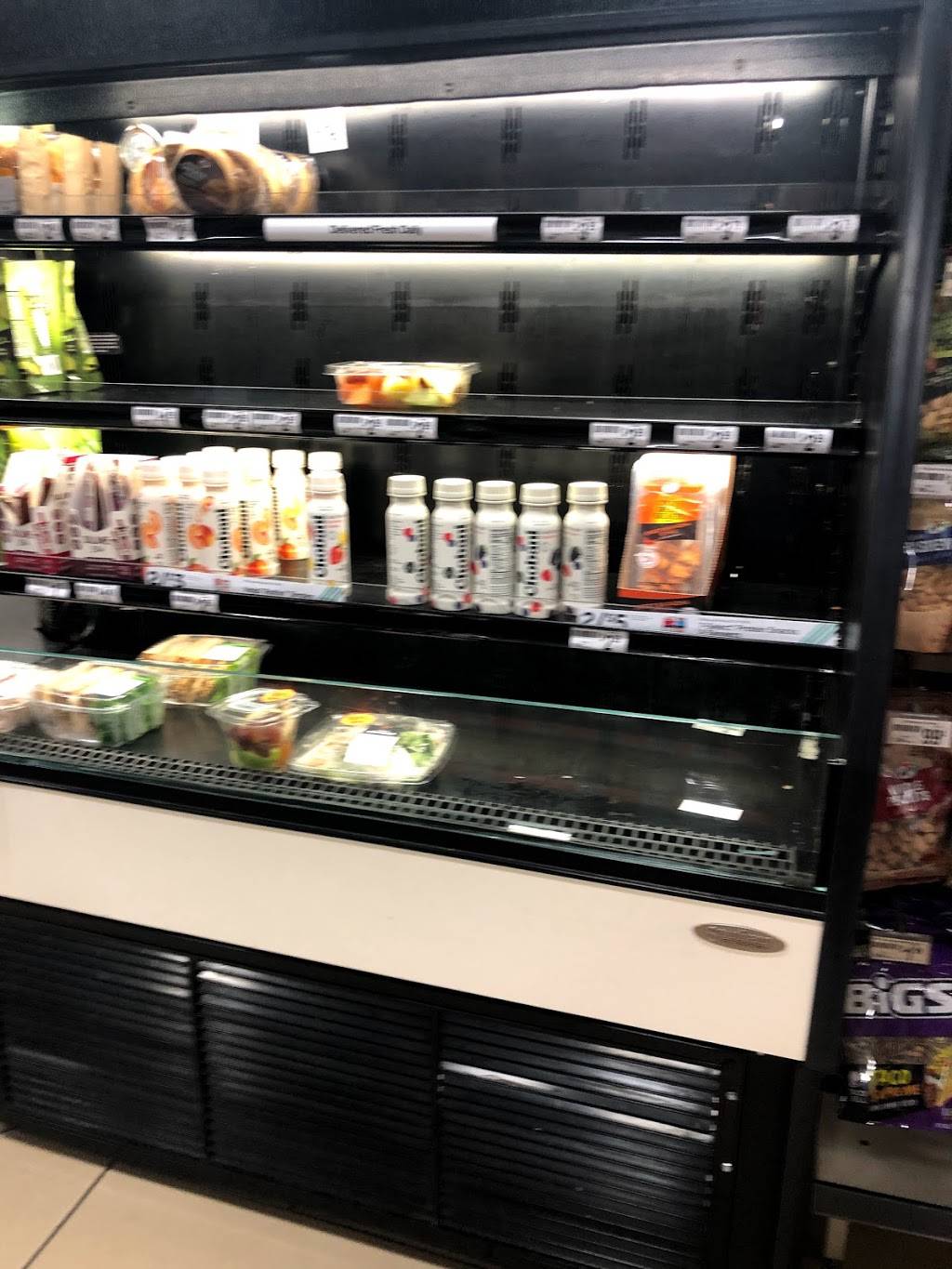 7-Eleven | bakery | 127 Main St, Milford, MA 01757, USA | 5084730736 OR +1 508-473-0736