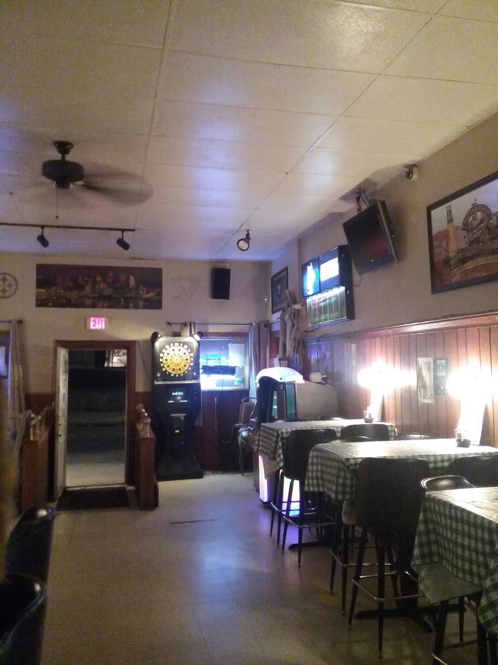 Yesterdays Bar & Grill | restaurant | 501 Greenfield Ave, Pittsburgh, PA 15207, USA | 4124229800 OR +1 412-422-9800