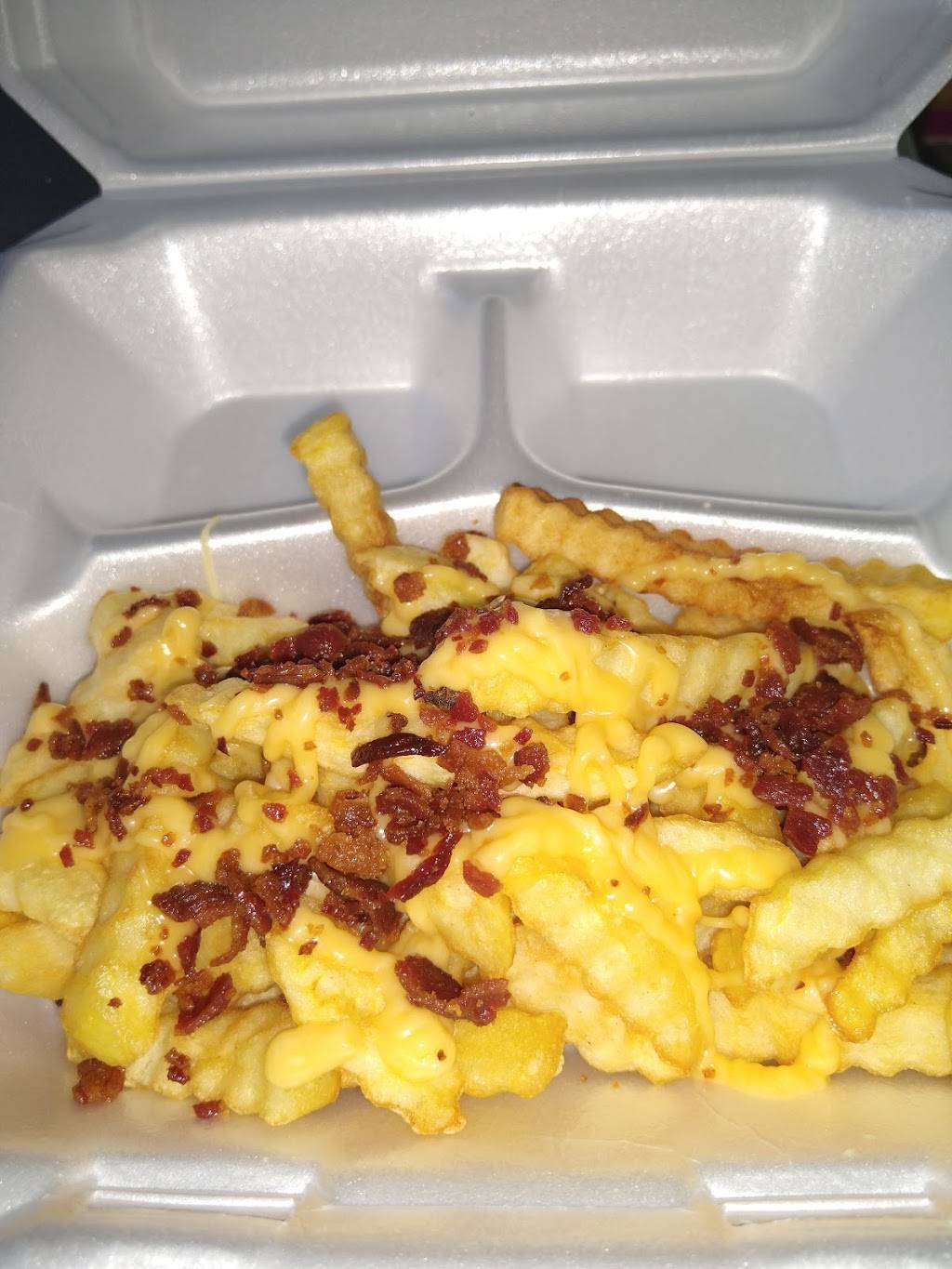 Caribbean Vibe Bar and Grill | restaurant | 132 Richmond St, Bogalusa, LA 70427, USA | 9852415343 OR +1 985-241-5343