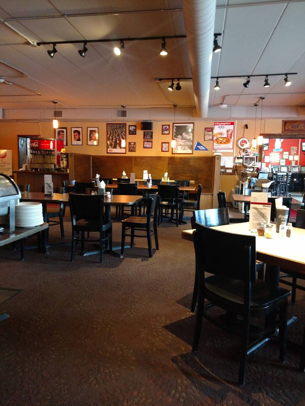 Pizza Oven | restaurant | 5417 Monona Dr, Monona, WI 53716, USA | 6082228722 OR +1 608-222-8722