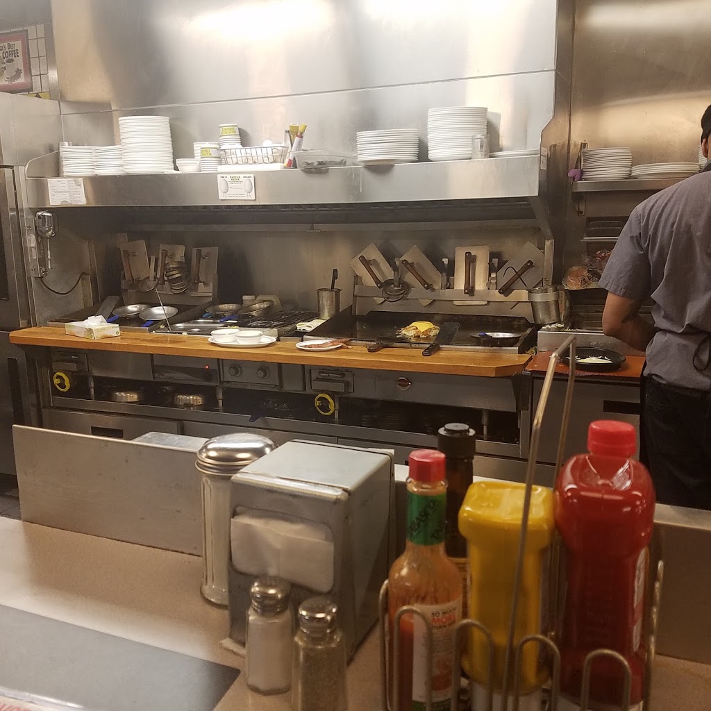 Waffle House | meal takeaway | 5610 Old Shell Rd, Mobile, AL 36608, USA | 2513449495 OR +1 251-344-9495