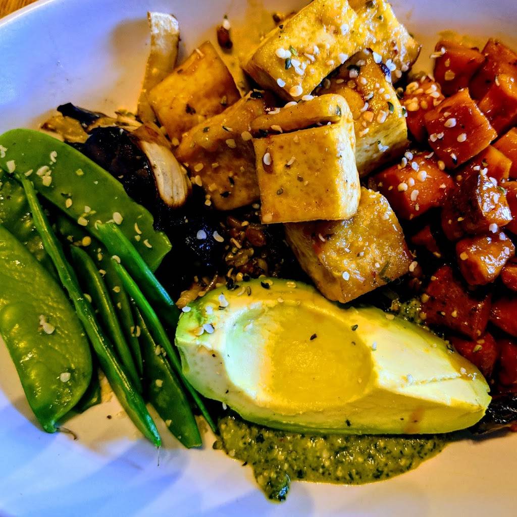 True Food Kitchen | restaurant | The Plaza at Preston Center |, 8383 Preston Center Plaza Suite 100, Dallas, TX 75225, USA | 2143773333 OR +1 214-377-3333