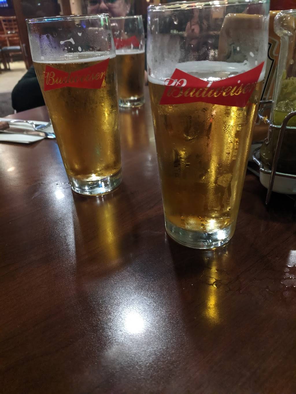 Le Tropik restaurant-bar | restaurant | 6500 Chemin de la Côte-de-Liesse, Saint-Laurent, QC H4T 1E3, Canada | 5147393391 OR +1 514-739-3391