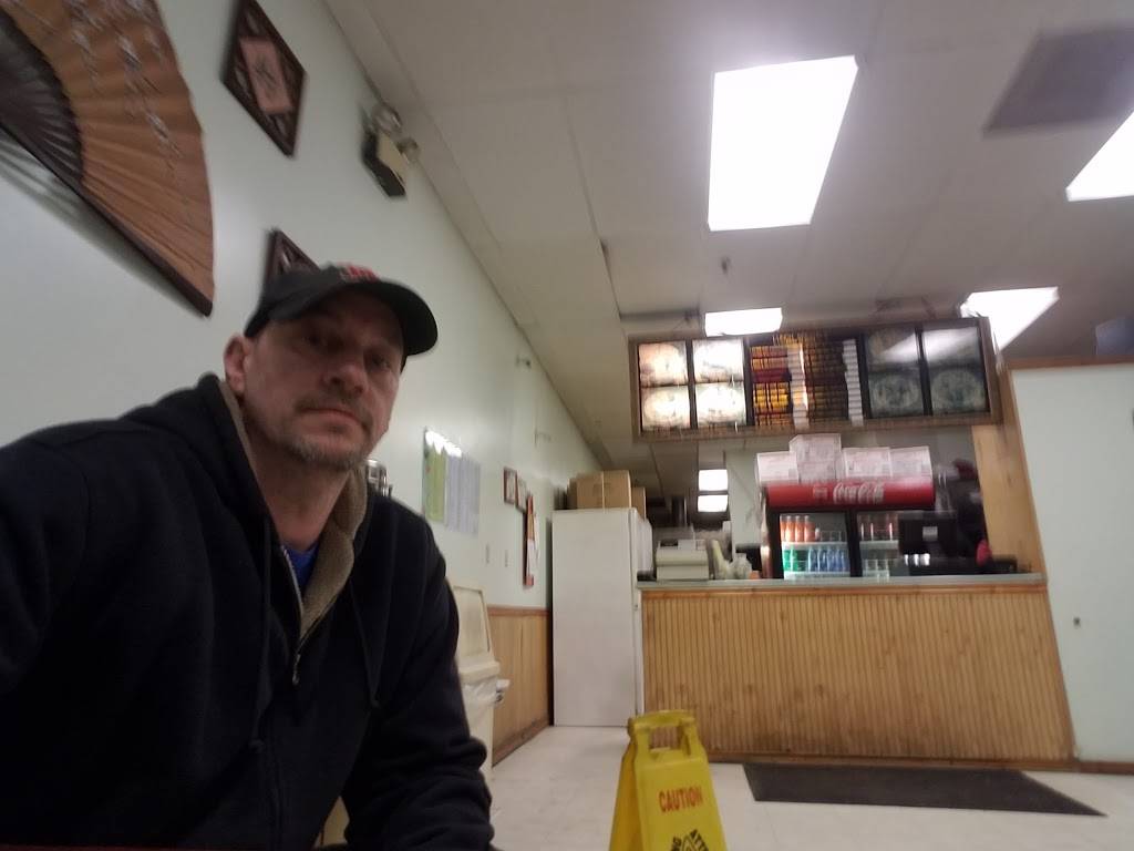 Golden Chopsticks | restaurant | 182 Bath Rd, Brunswick, ME 04011, USA | 2077293388 OR +1 207-729-3388