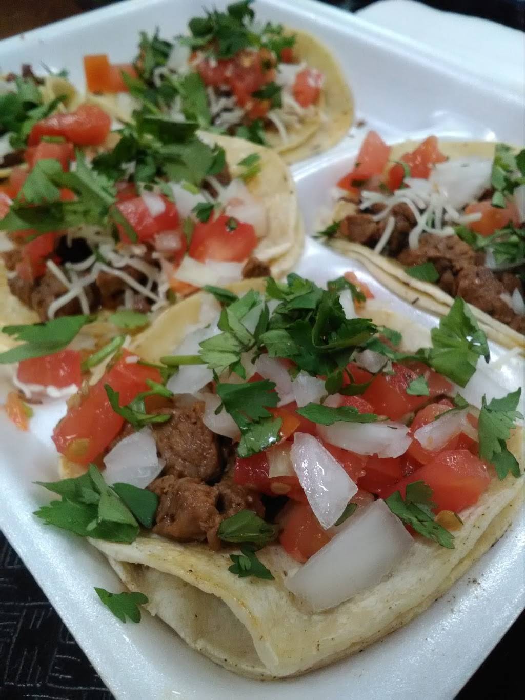 Maskadores Taco Shop Buckeye | restaurant | 2075 N Miller Rd, Buckeye, AZ 85326, USA | 6232306760 OR +1 623-230-6760
