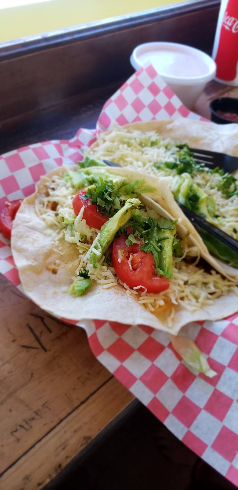 Javis Taco Shack | restaurant | 129 N Court St, Visalia, CA 93291, USA | 5596350600 OR +1 559-635-0600