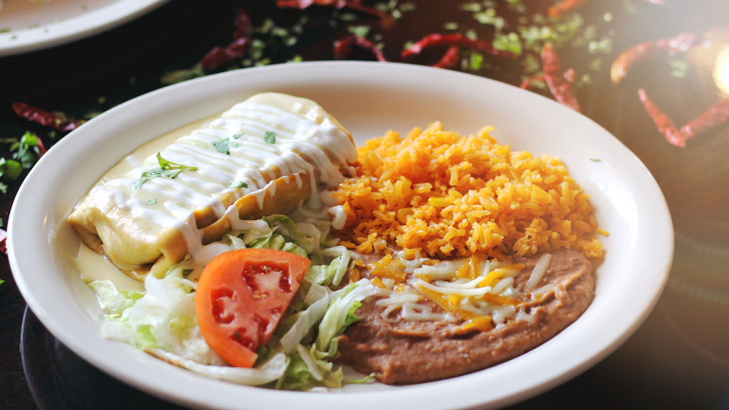 Plaza Nueva Mexican Grill | restaurant | 7106 Biddulph Ave, Brooklyn, OH 44144, USA | 2162302294 OR +1 216-230-2294