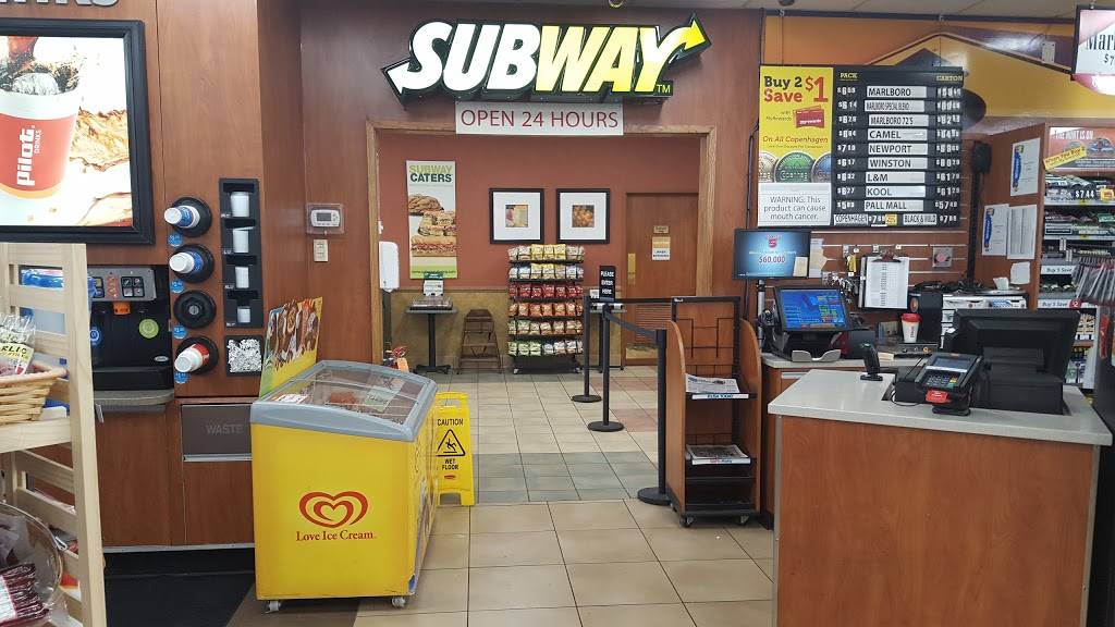 Subway | restaurant | 2031 W Ryan Rd, Oak Creek, WI 53154, USA | 4147612175 OR +1 414-761-2175