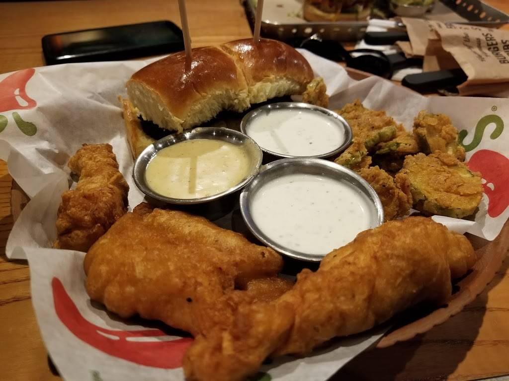 Chilis Grill & Bar | meal takeaway | 6250 Interparcel Rd, Alexandria, VA 22315, USA | 7039225100 OR +1 703-922-5100