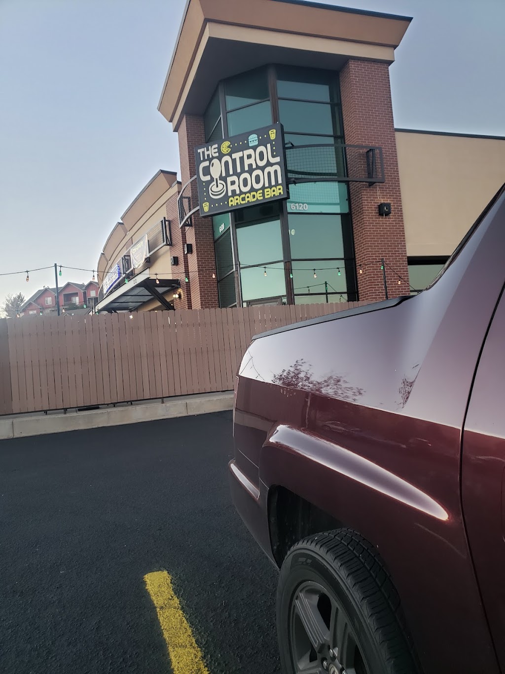The Control Room | restaurant | 6120 Barnes Rd Ste 110, Colorado Springs, CO 80922, USA | 7193449301 OR +1 719-344-9301