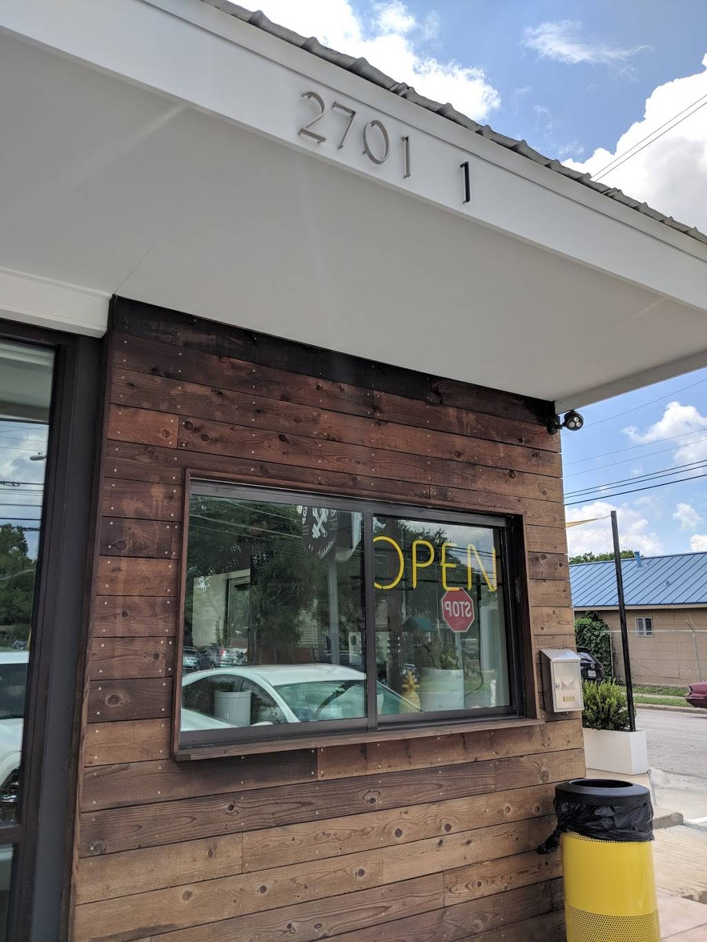 Bird Bird Biscuit | restaurant | 2701 Manor Rd, Austin, TX 78722, USA | 5127614922 OR +1 512-761-4922