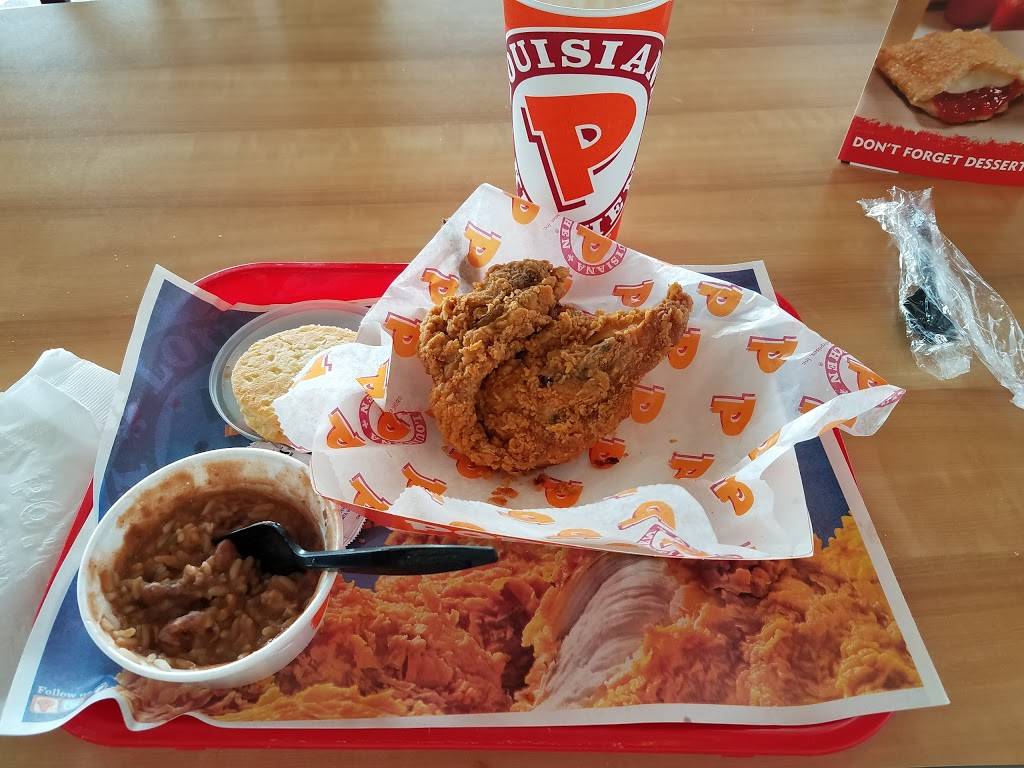 Popeyes Louisiana Kitchen | restaurant | 4645 Northfield Rd, North Randall, OH 44128, USA | 2164756066 OR +1 216-475-6066