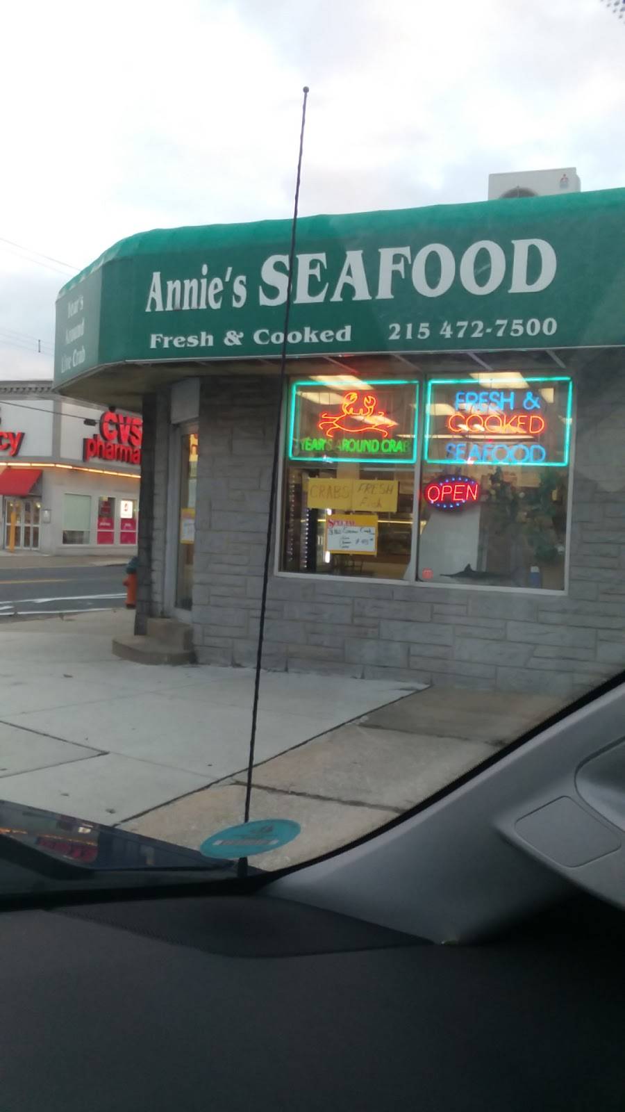 Annies Seafood | restaurant | 6600 Haverford Ave, Philadelphia, PA 19151, USA | 2154727500 OR +1 215-472-7500