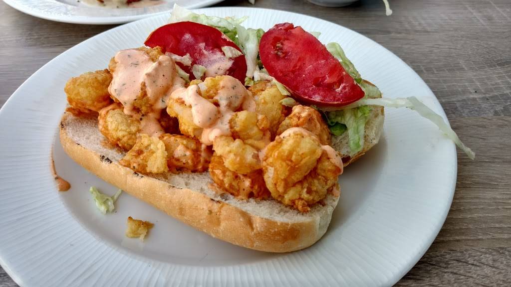 Salt Cracker Fish Camp | restaurant | 25 Causeway Blvd, Clearwater, FL 33767, USA | 7274426910 OR +1 727-442-6910