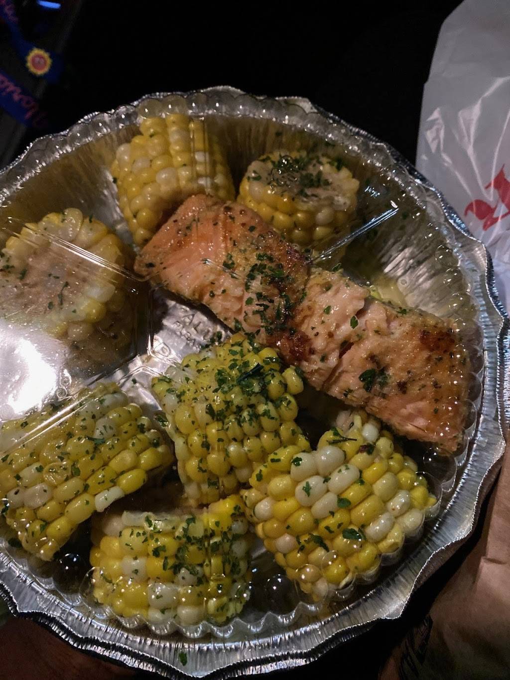 Silver Chicken And Seafood | restaurant | 1491 Beach Channel Dr, Far Rockaway, NY 11691, USA | 3477277281 OR +1 347-727-7281