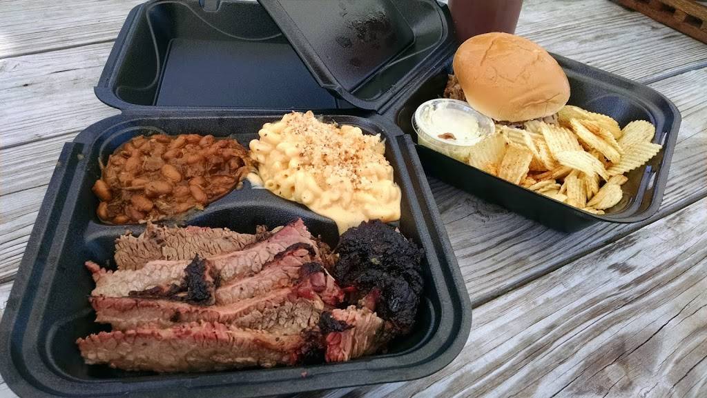 Mikes Bbq 101 | restaurant | 101900 Overseas Hwy, Key Largo, FL 33037, USA | 9546545259 OR +1 954-654-5259