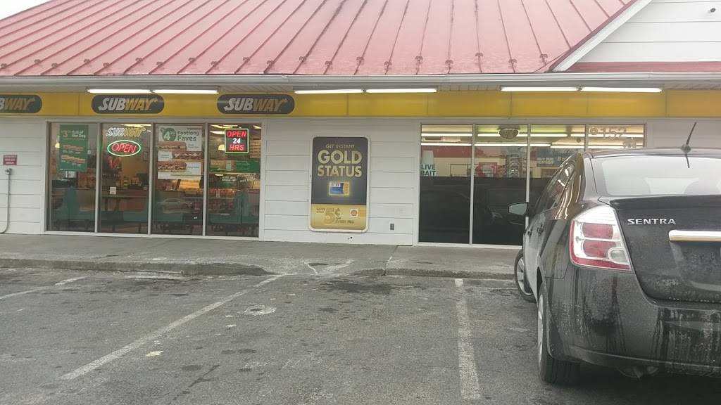 Subway | restaurant | 152 Fairfax Pike, Stephens City, VA 22655, USA | 5408691737 OR +1 540-869-1737