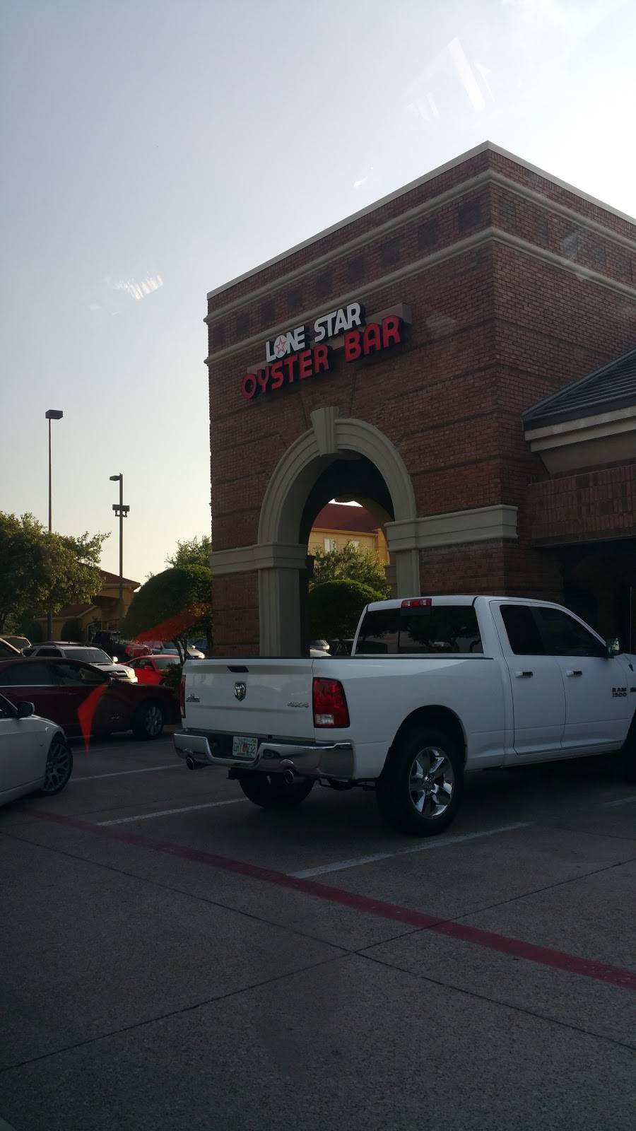 Lone Star Oyster Bar | restaurant | 3627, 4750 Bryant Irvin Rd #850, Fort Worth, TX 76132, USA | 8173700030 OR +1 817-370-0030