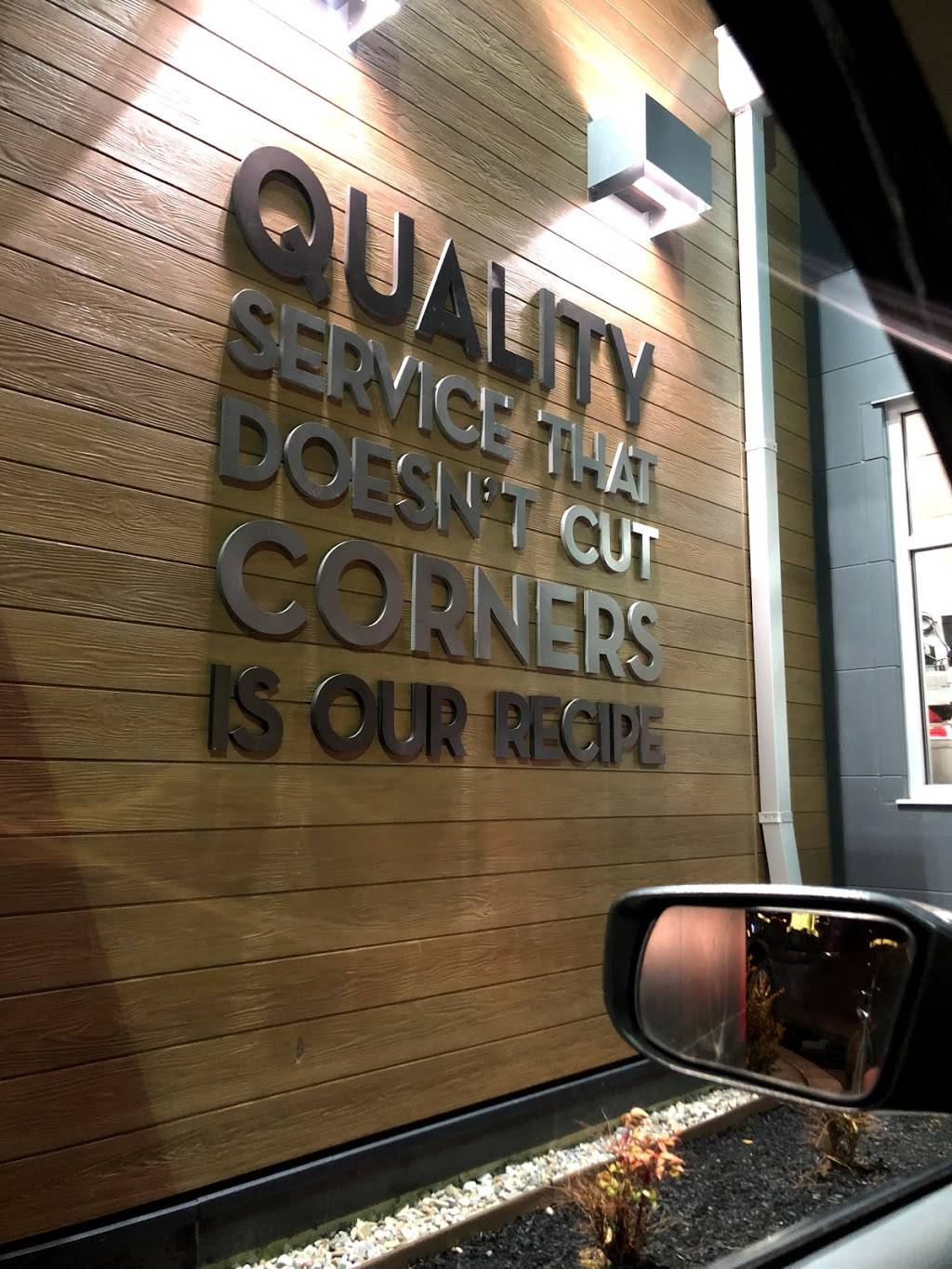 Wendys | restaurant | 5601 Chestnut St, Philadelphia, PA 19139, USA | 2672337330 OR +1 267-233-7330