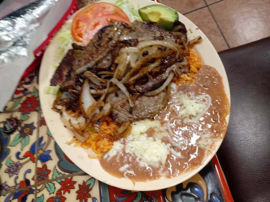 Taqueria El Tapatio | restaurant | 22806 Victory Blvd, Woodland Hills, CA 91367, USA | 8188836142 OR +1 818-883-6142