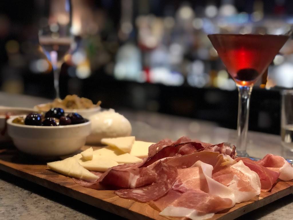 Aqua Blu Kitchen & Cocktails | restaurant | 3410 NJ-37, Toms River, NJ 08753, USA | 7322701180 OR +1 732-270-1180